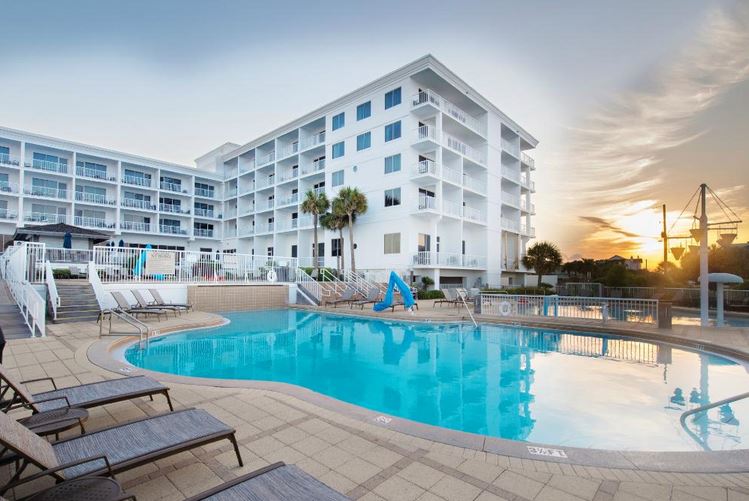 springhill suites pensacola beach pool view